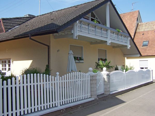Modell "Stuttgart" - mit Segmentbogen im Landhausstil