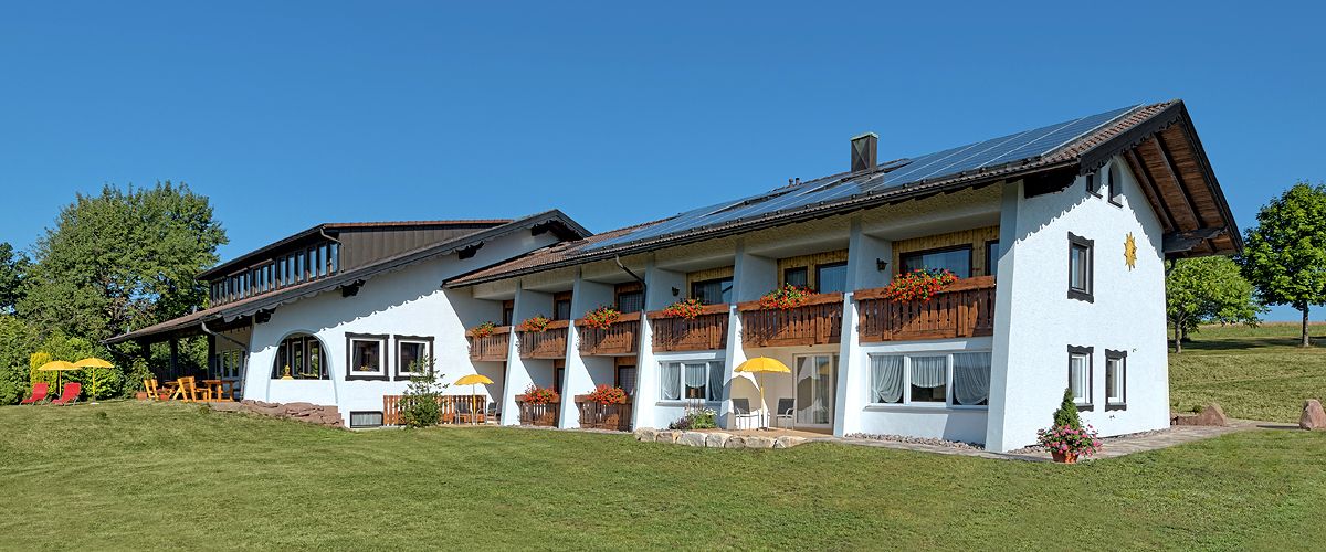Formprofile in Holzoptik Modell Schwarzwald - Landhotel Sonne, Grüntal